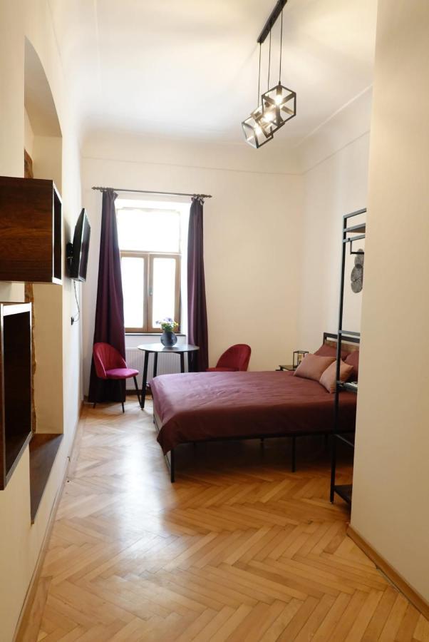 The Industrique Home - 3 Bedroom Apartment Timisoara Bagian luar foto