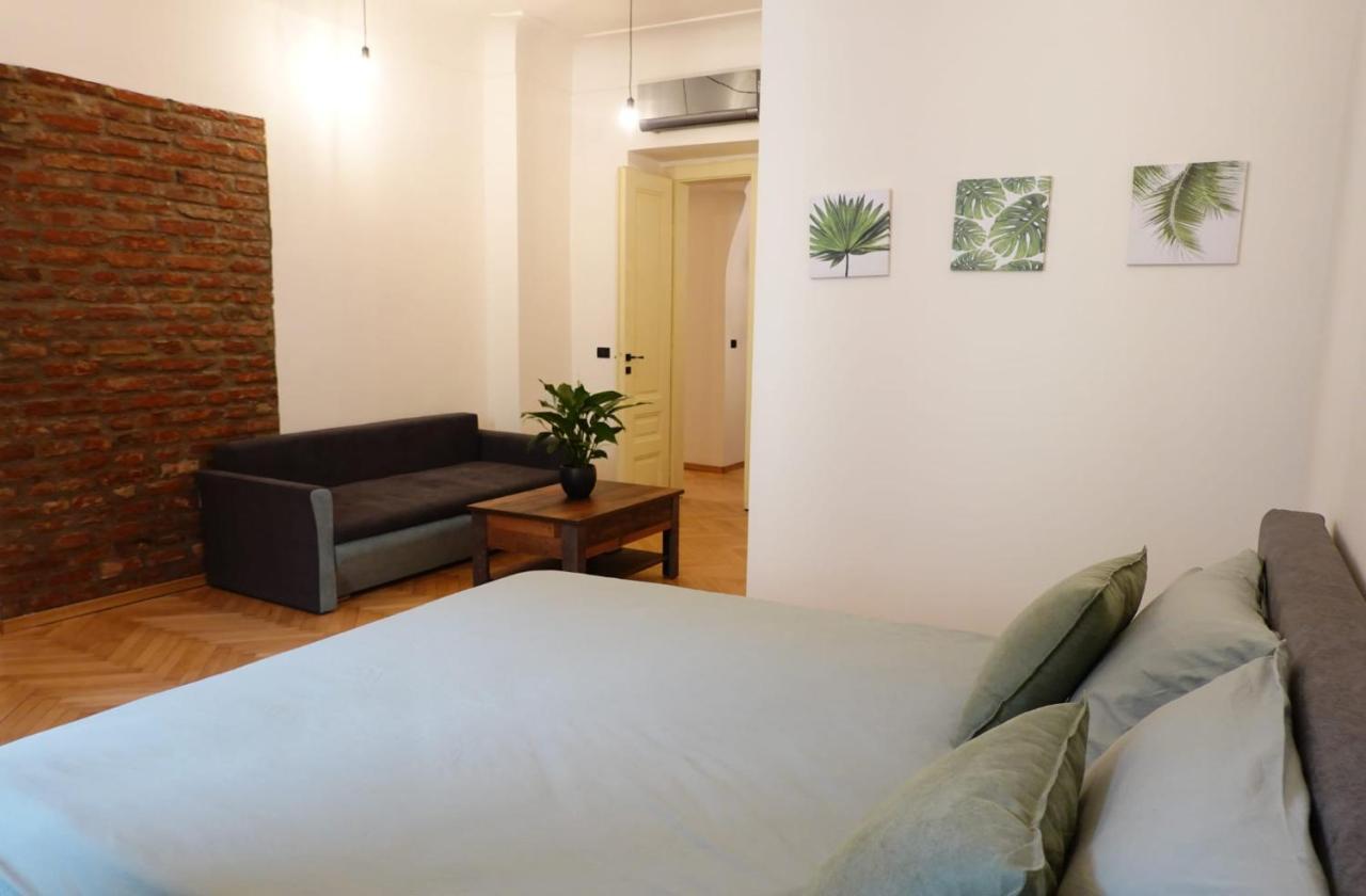 The Industrique Home - 3 Bedroom Apartment Timisoara Bagian luar foto