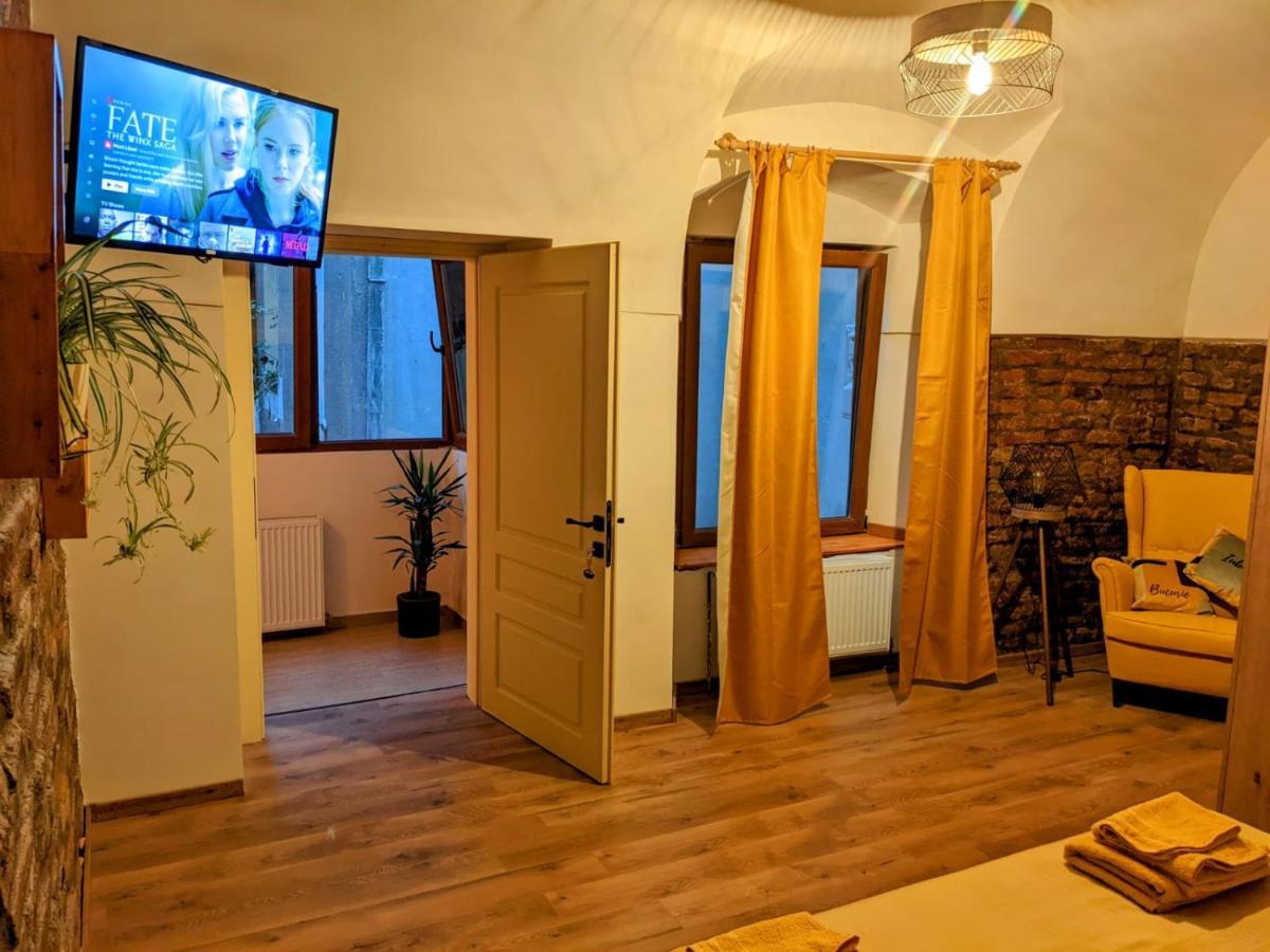 The Industrique Home - 3 Bedroom Apartment Timisoara Bagian luar foto