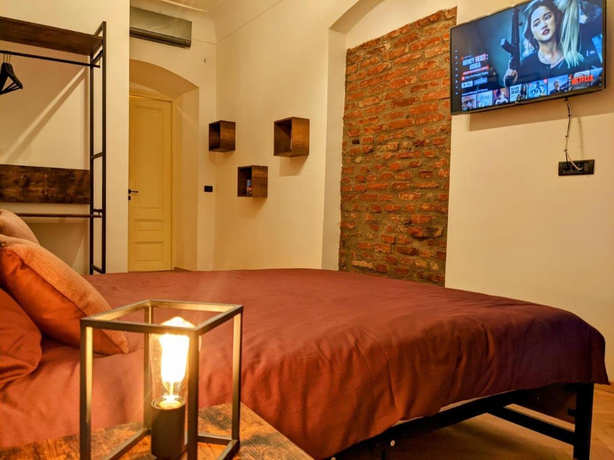 The Industrique Home - 3 Bedroom Apartment Timisoara Bagian luar foto